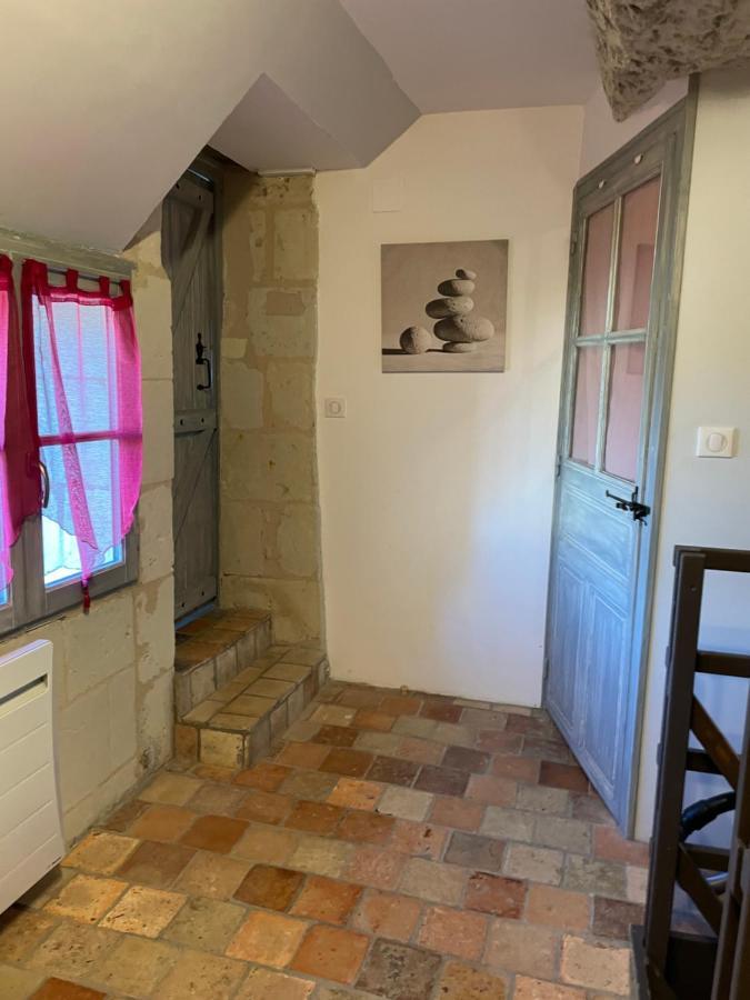 Вилла L'Escale Troglo Au Bord De La Loire Souzay-Champigny Экстерьер фото