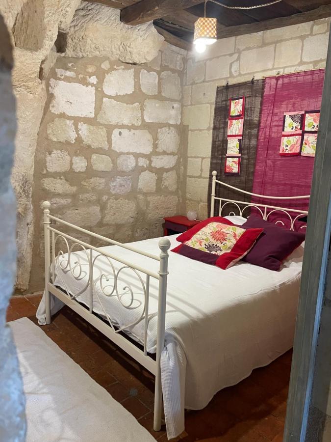 Вилла L'Escale Troglo Au Bord De La Loire Souzay-Champigny Экстерьер фото