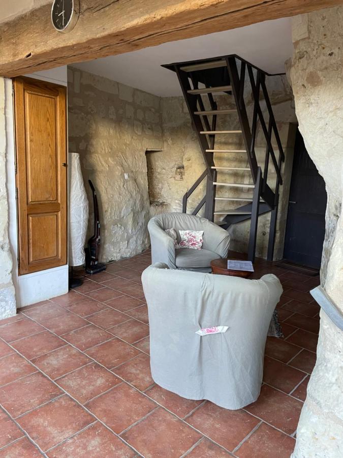 Вилла L'Escale Troglo Au Bord De La Loire Souzay-Champigny Экстерьер фото