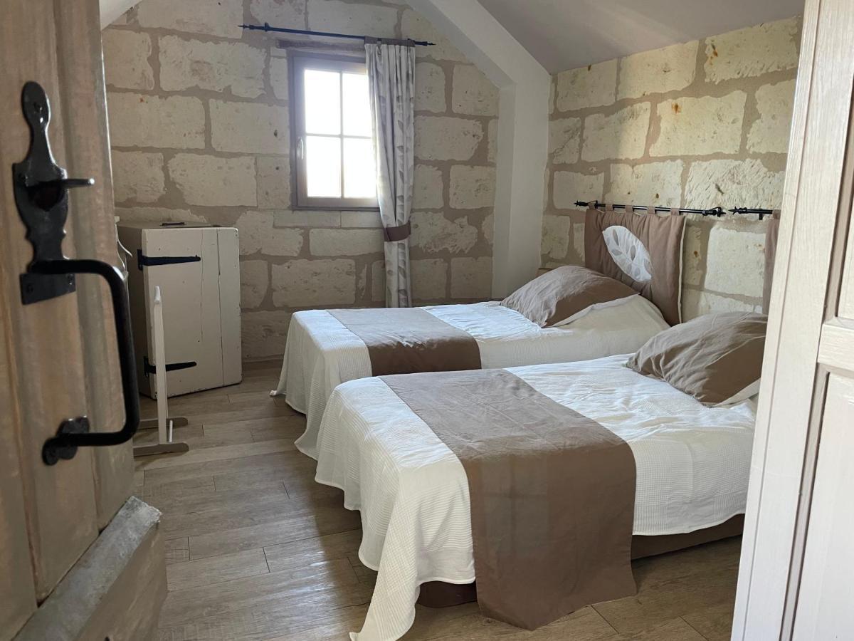 Вилла L'Escale Troglo Au Bord De La Loire Souzay-Champigny Экстерьер фото